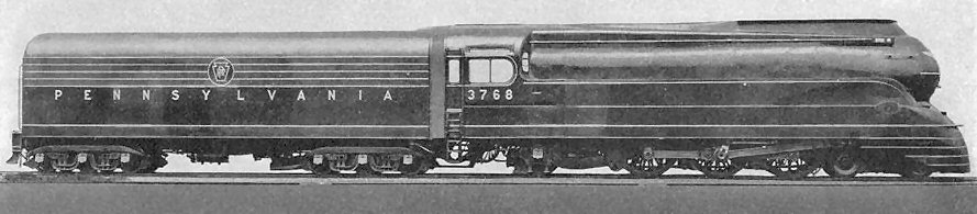 Egyik első vasúti formaterve a PRR 3768 pályaszámú K4s-gőzösének áramvonalas burkolata volt<br>(forrás: Wikipedia)