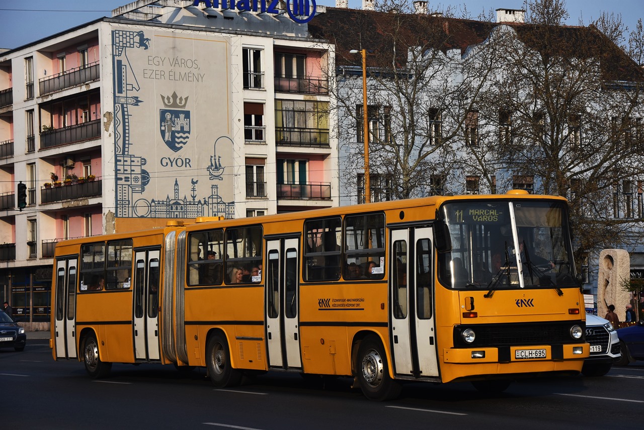 CSak a rendszáma árulkodik arról, hogy korábban Veszprémben közlekedett (a szerző fotója)