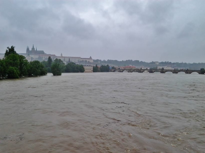 A Moldva folyó Prágában<br>(forrás: facebook - Miluju Prahu) 