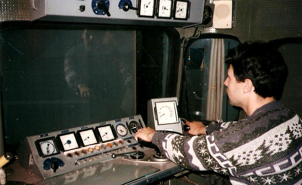 Az ASEA mozdony szimulátora Brassóban, a kilencvenes években.