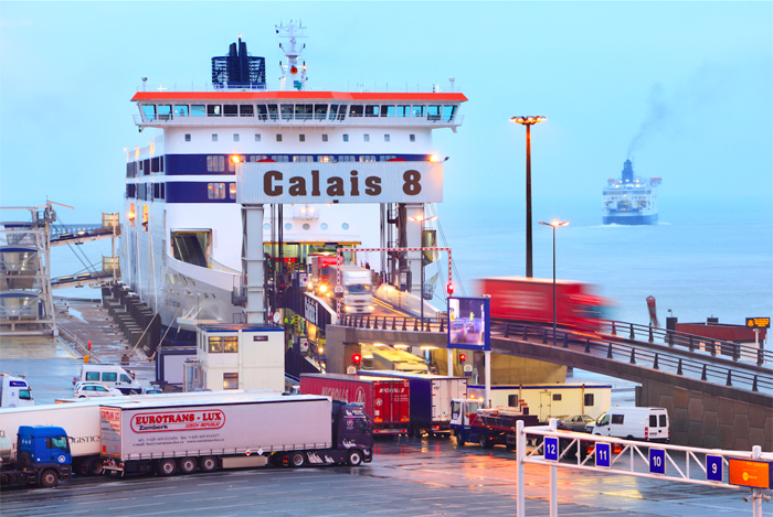 Rakodás Calais kikötőjében (forrás: portboulognecalais.fr)