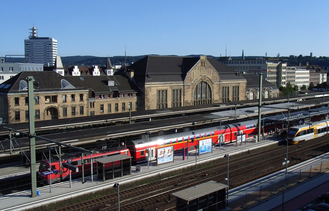 Bielefeld vasútállomása (forrás: Wikipédia)
