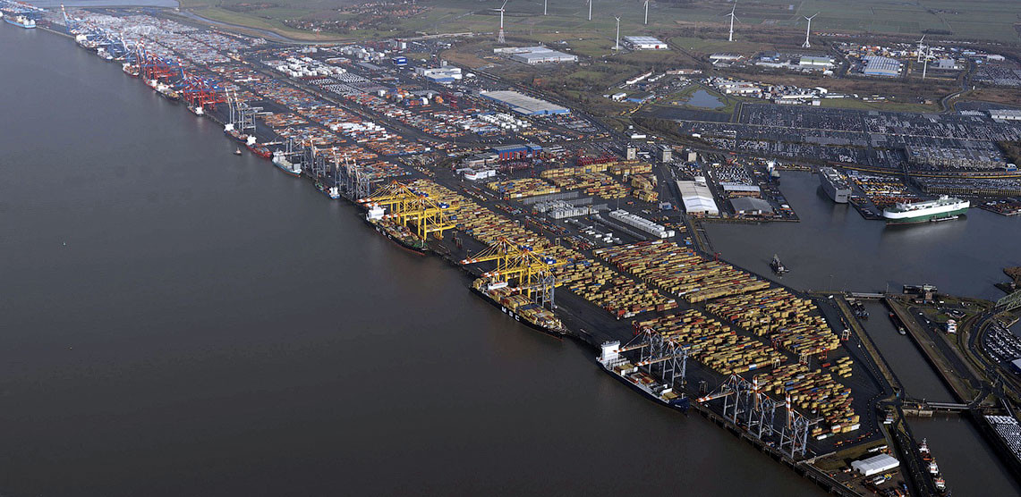 A brémai, és a felvételen látható bremerhaveni kikötő is a tavalyinál alacsonyabb konténerforgalmat fog az éven bonyolítani (kép forrása: mannlines.ee)