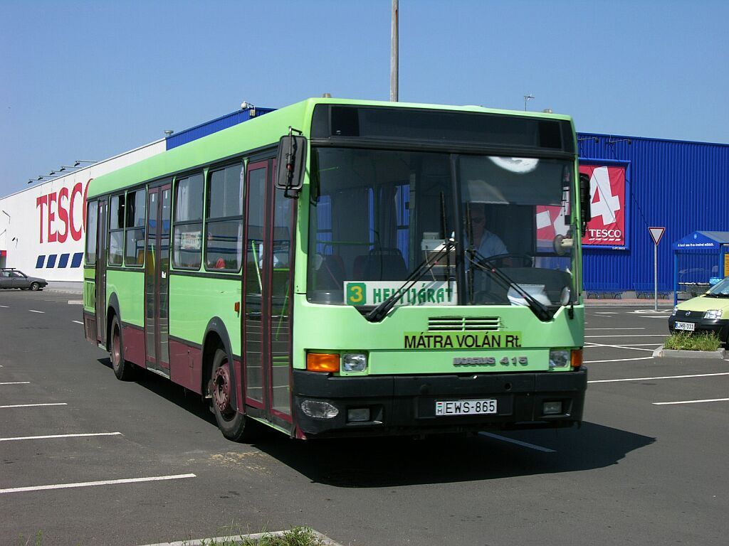 A kilencvenes években a helyi- és helyközi autóbuszokat Ikarus 415-ösökre cserélték, ekkor jelent meg a Mátra Volán új flottaszíne