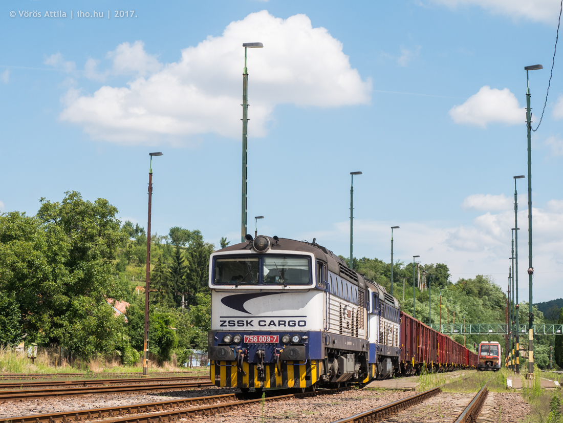 Somoskőújfalunál is csak dízelek hozhatják a vonatokat Szlovákiából (fotó: Vörös Attila)