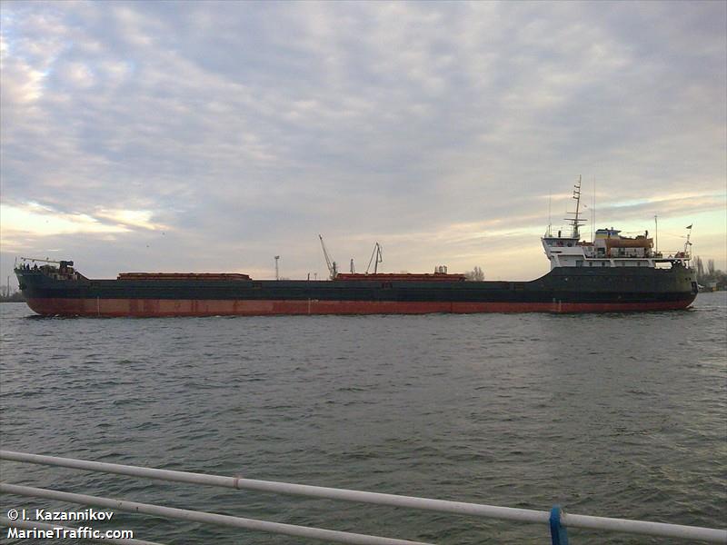 A török tulajdonú, üzemeltetésű, de panamai zászló alatt hajózó Geroj Arszenála a Fekete-tengeren egy viharban süllyedt el (fotó: marinetraffic.com)