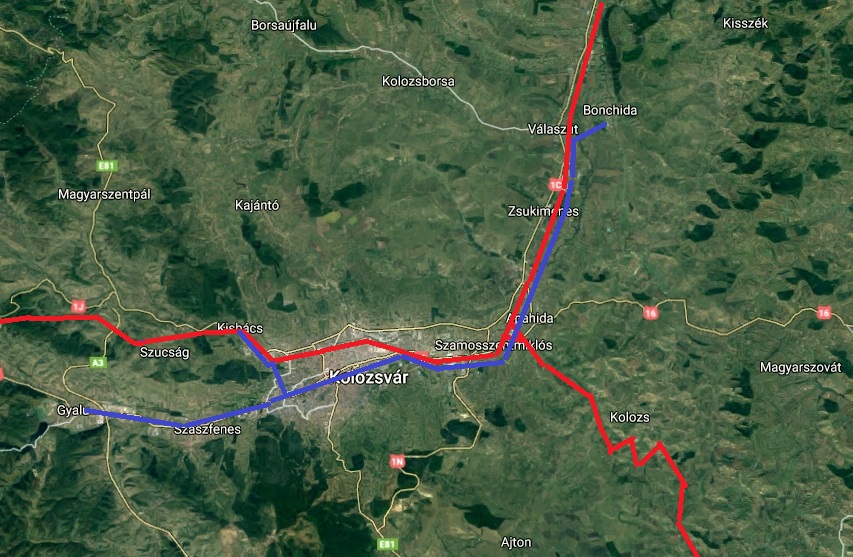 A HÉV lehetséges nyomvonala kékkel jelölve, a meglévő vasútvonalak pirossal (a Google műholdképe alapján)