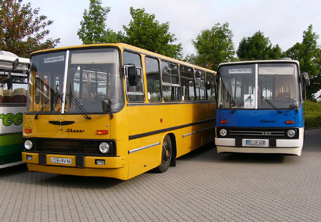 A busz egy, a 90-es évek elején kiadott löbaui rendszámot viselt, ami ma már érvényét vesztette, jelenleg ugyanis nincs ilyen régiókód a német rendszámoknál<br>(Fotó: Kengyel Kristóf)