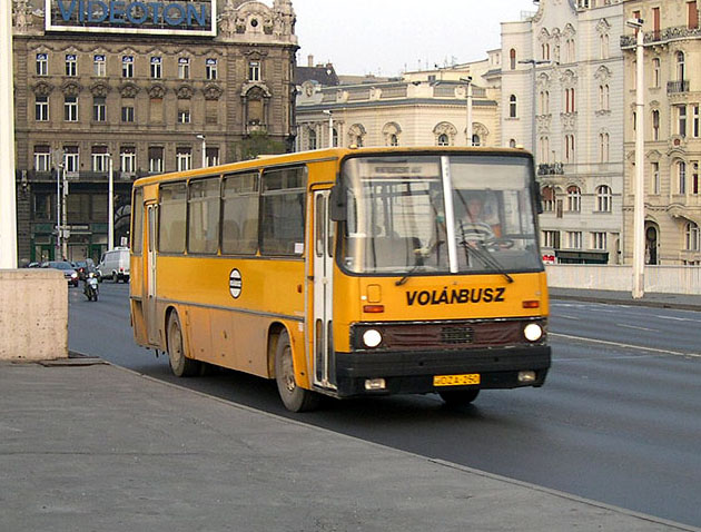 Helyközivé alakított 256-os még a Volánbusz színeiben<br>A képre kattintva a Béke téri főműhely, illetve a Volánbusz Járműtechnika buszairól készült galériánkat tekinthetik meg.