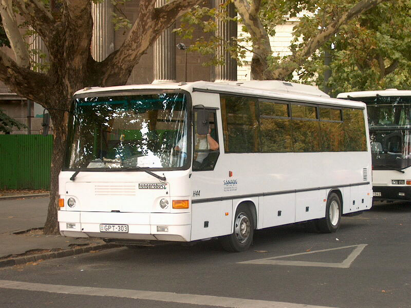 A Hungarobusz H44-esek a Csepel Lyra buszok modernizált változatainak tekinthetők<br>(fotó: Könözsi Gábor)<br>A képre kattintva a Hungarobusz termékeiről készült galériánkat tekinthetik meg.
