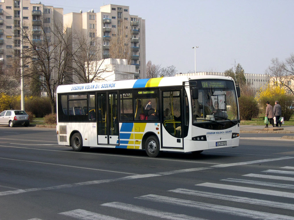Plasma midibusz Szolnokon<br/>A képre kattintva a Plasma buszokról készült galériánkat tekinthetik meg.