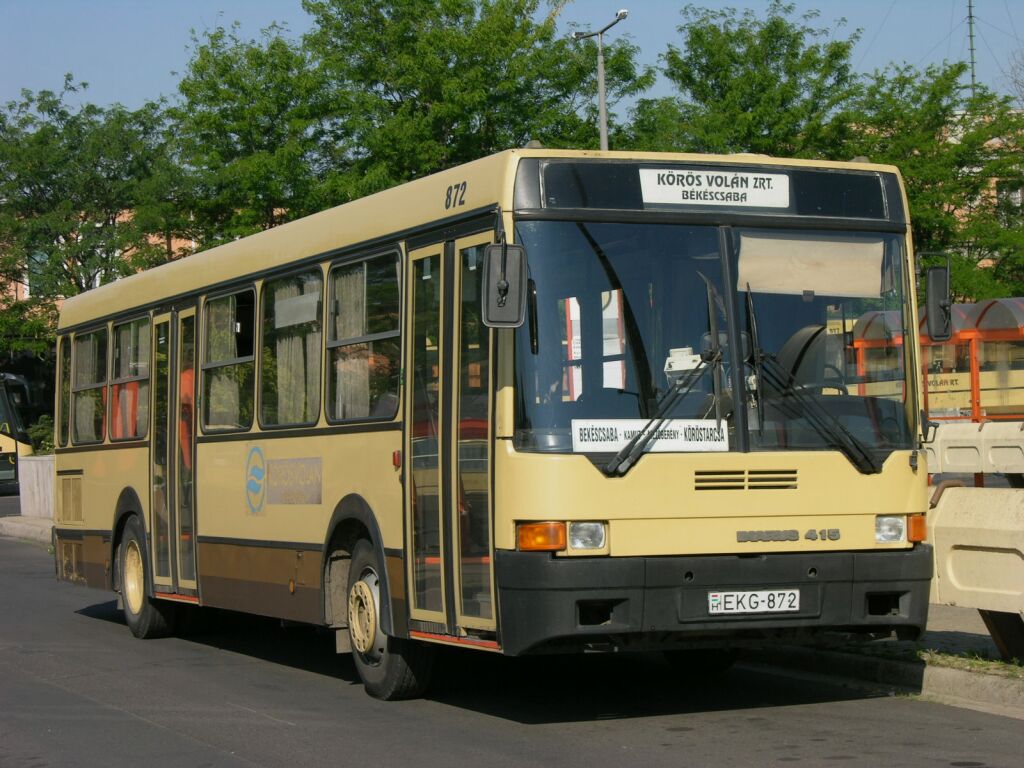 Az első barna körösös autóbuszok egyike <br> A képre kattintva galéria nyílik <br> (a szerző képei)