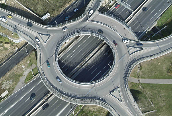 A Budaörsnél megépült csomópont az M1-M7 autópályán<br>(forrás: wikipedia)