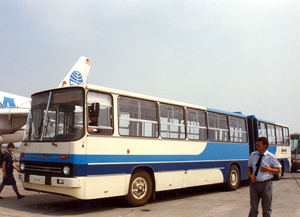 Az első tervekben még egy Ikarus 280-as felújítása szerepelt<br/>A képre kattintva galéria nyílik!<br/>(fotók: LKK)