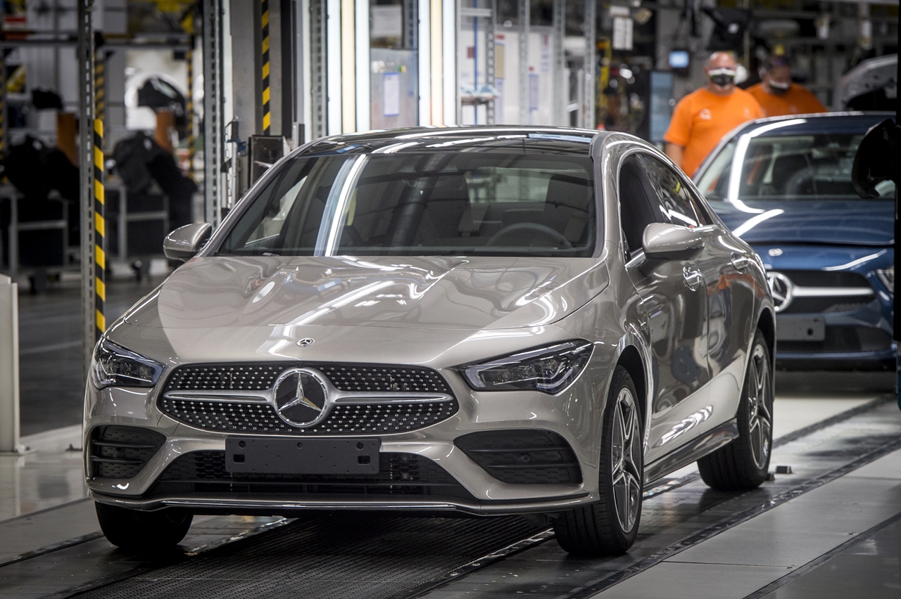 Kizárólag Kecskeméten készülnek a Mercedes-Benz új plug-in hibrid CLA modelljei (fotó: Ujvári Sándor/MTI)