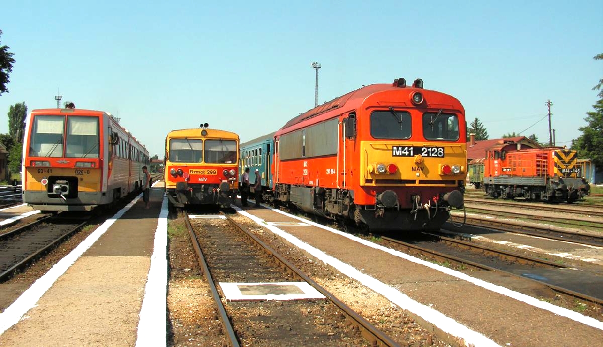 Vonatok kavalkádja Orosházán (fotó: Orvos Pál)