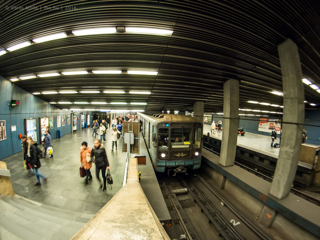 A 3-as metró állomásaira (is) igencsak ráfér a felújítás<br>(fotó: Vörös Attila)