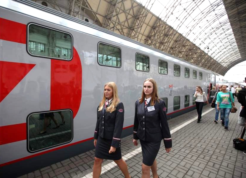 Emeletes hálókocsi a Moszkva–Szamara járaton. Már nem a moszkvai idő szerint érkeznek a vonatok a távolkeletre (illusztráció: russianrails.com)