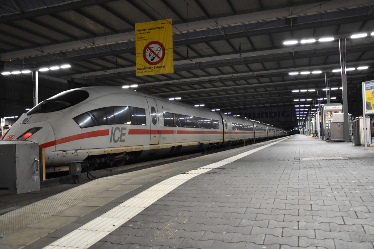München Hauptbahnhof 3-as ICE-vel, 6 óra 31 perc