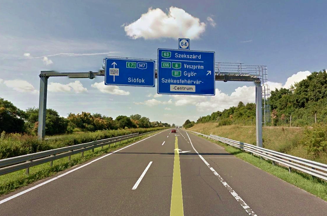 Az egyhetes autópálya-matricák felét külföldiek vásárolják (fotó: Google Earth)
