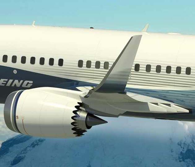 A CFM LEAP-1b szinte belesimul a Boeing szárnyába, így is kisebb átmérőjű, hogy elférjen