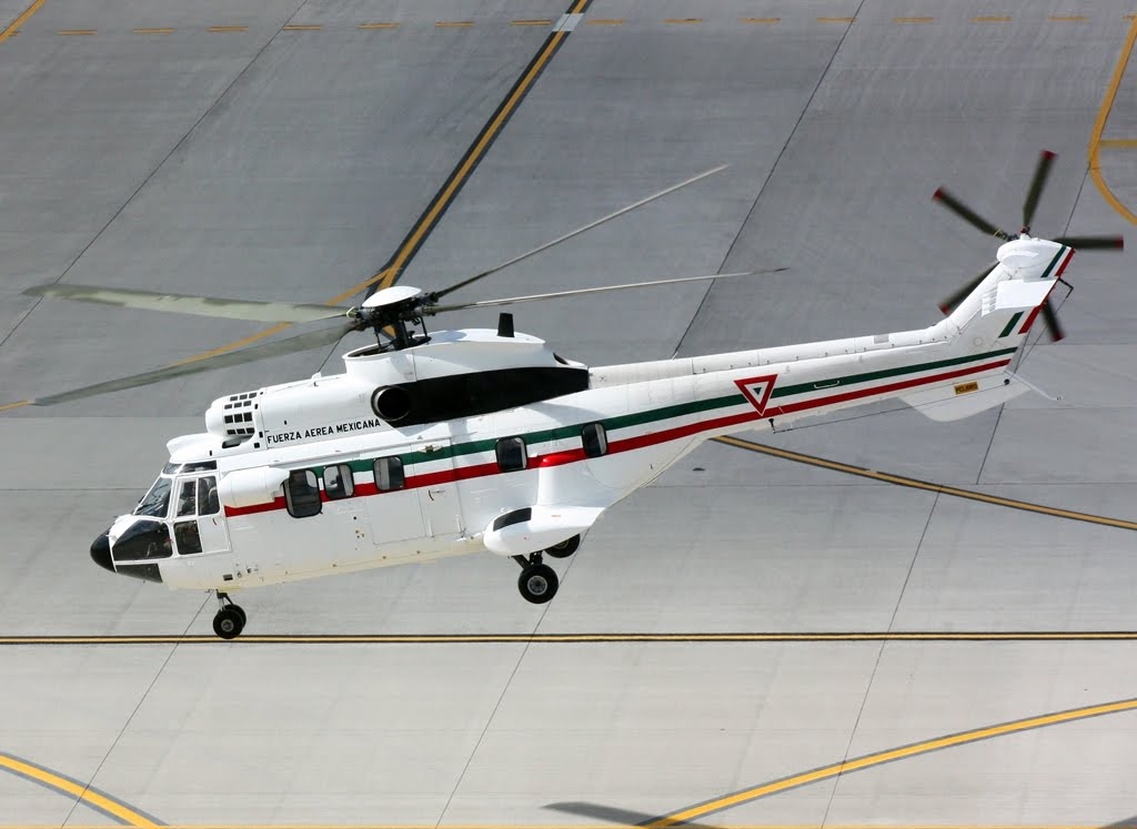 A ma lezuhant elnöki helikopter szebb napjaiban <br>(fotó: smallairforces.blogspot.com)