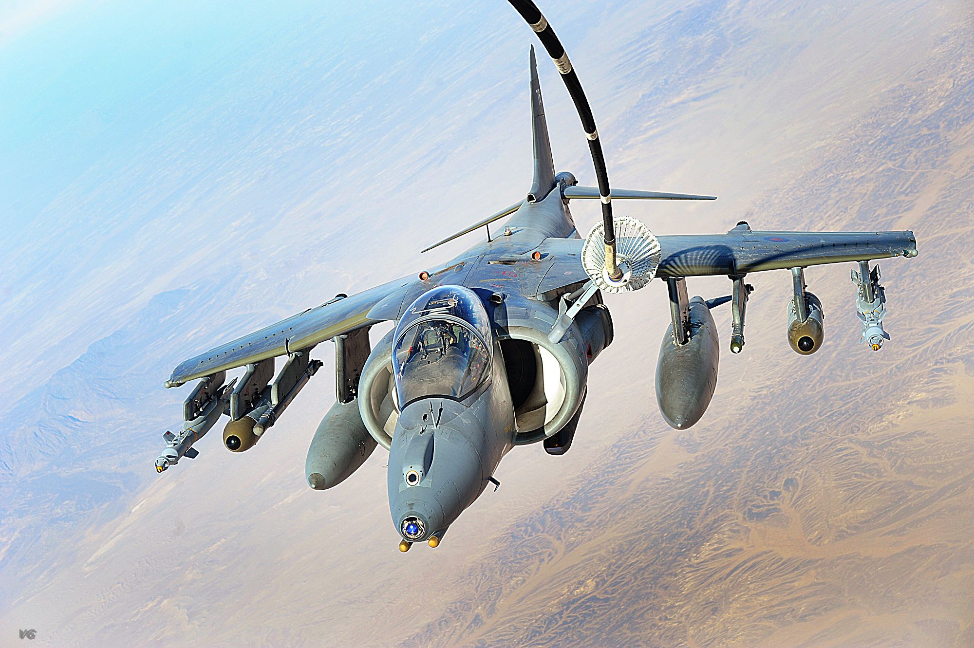 Afganisztán felett kap üzemanyagot a brit Harrier <br>(fotó: soutikghosh2007)