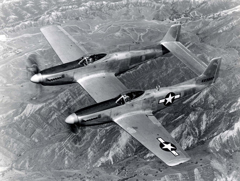 A Twin Mustang prototípusa: az egyik pilóta szunyókálhatott, amíg a másik vezette a gépet, volt bőven idejük és benzinjük is