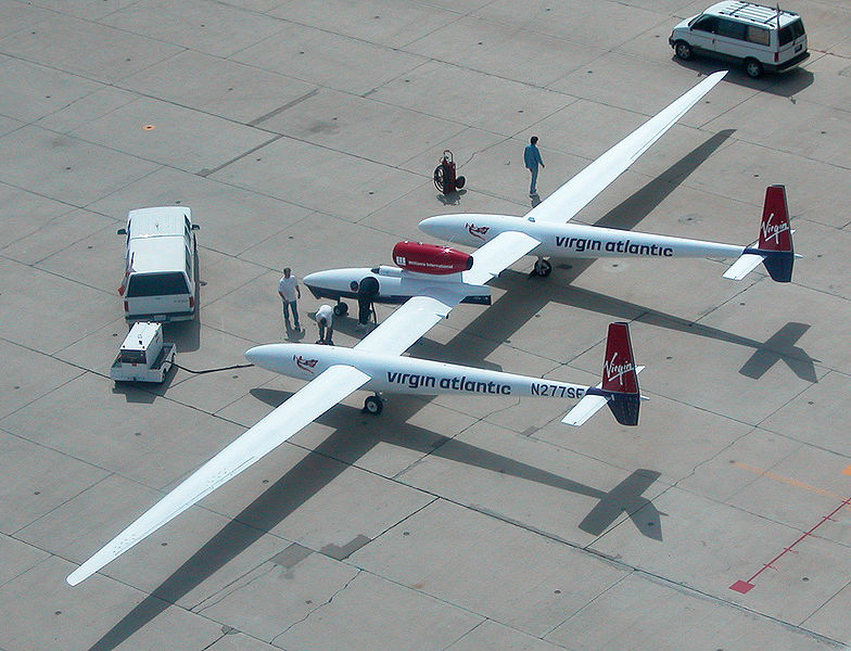 A kecses és futurisztikus Rutan-rekorder, a Global Flyer