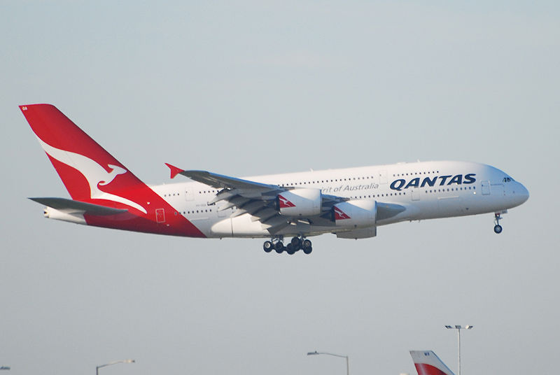 Az ausztrál légitársaság egyik A380-asa: a szingapúri baleset után találták az első repedéseket<br>(fotó: wikimedia)