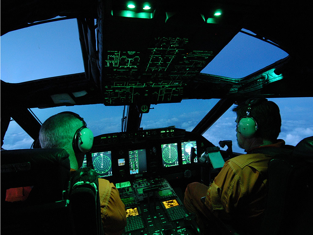 Mindent tud, amit ma egy szállítógép pilótafülkéjének tudnia kell <br>(fotó: defenseindustrydaily.com)
