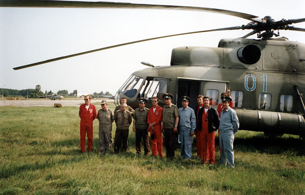 Imerkedés a szovjet technikával: a brit pilóták és a Mi-8-as helikopter
