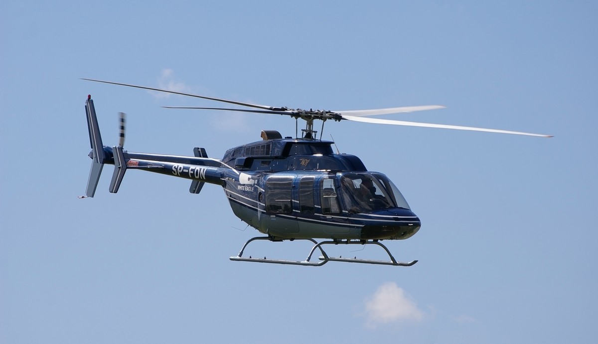 Az amerikai gyártó Bell-407-esét számtalan civil feladat ellátására használják világszerte<br>(fotó: Wikipédia)