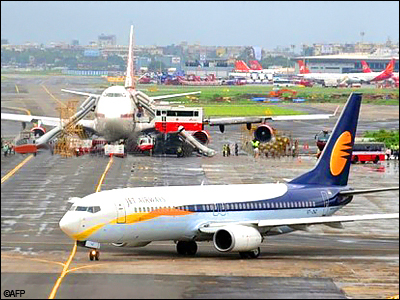 Az Air India 747-es egyik hajtóműve az üzemanyagvezeték hibája miatt gyulladt ki Mumbaiban, szerencsére még a földön, a gépet sikeresen kiürítették