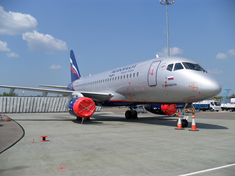 Az Aeroflot SSJ-100-asa már Farnboroughban van, a mexikóiaké hét közepén érkezik 
