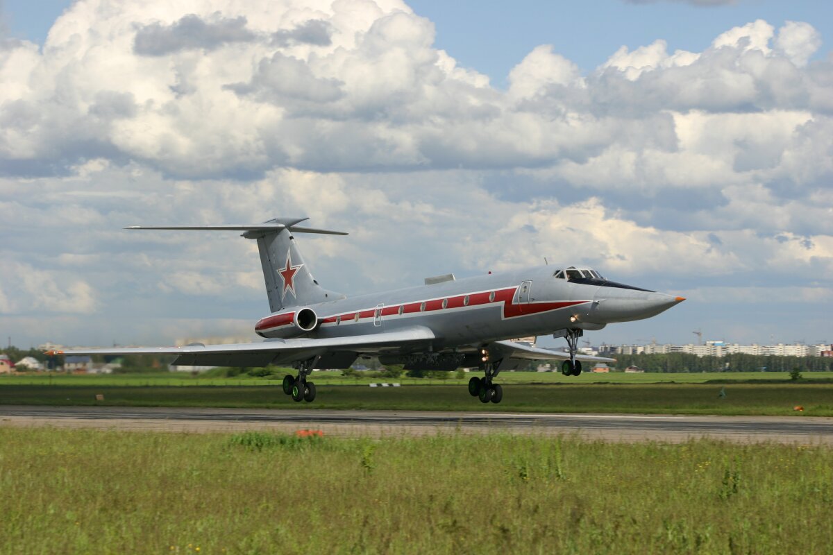 Furcsa orrkiképzés a légierő Tu-134-esén: a Tu-22-esekre képzik a személyzetet