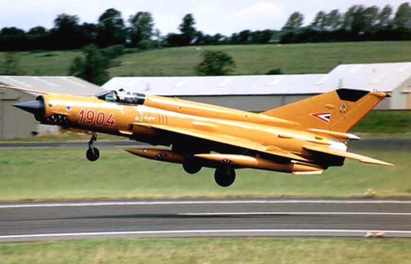 A leghíresebb magyar MiG–21-es: a Huszárok Cápetije