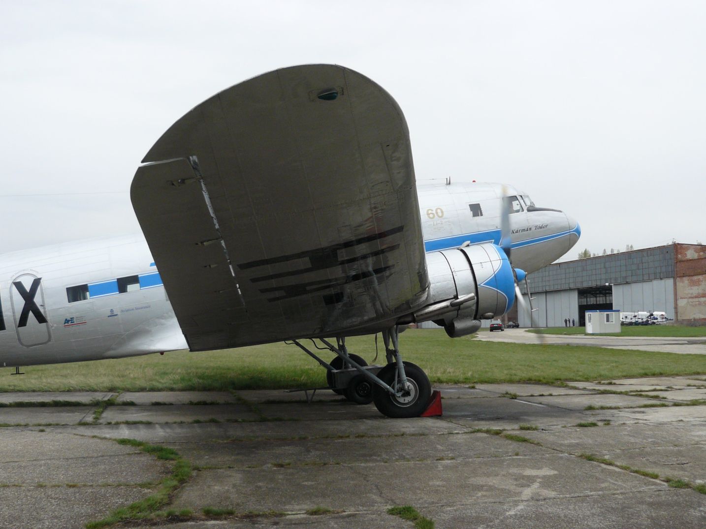 A klasszikus Li-2-es, Malév-színekben