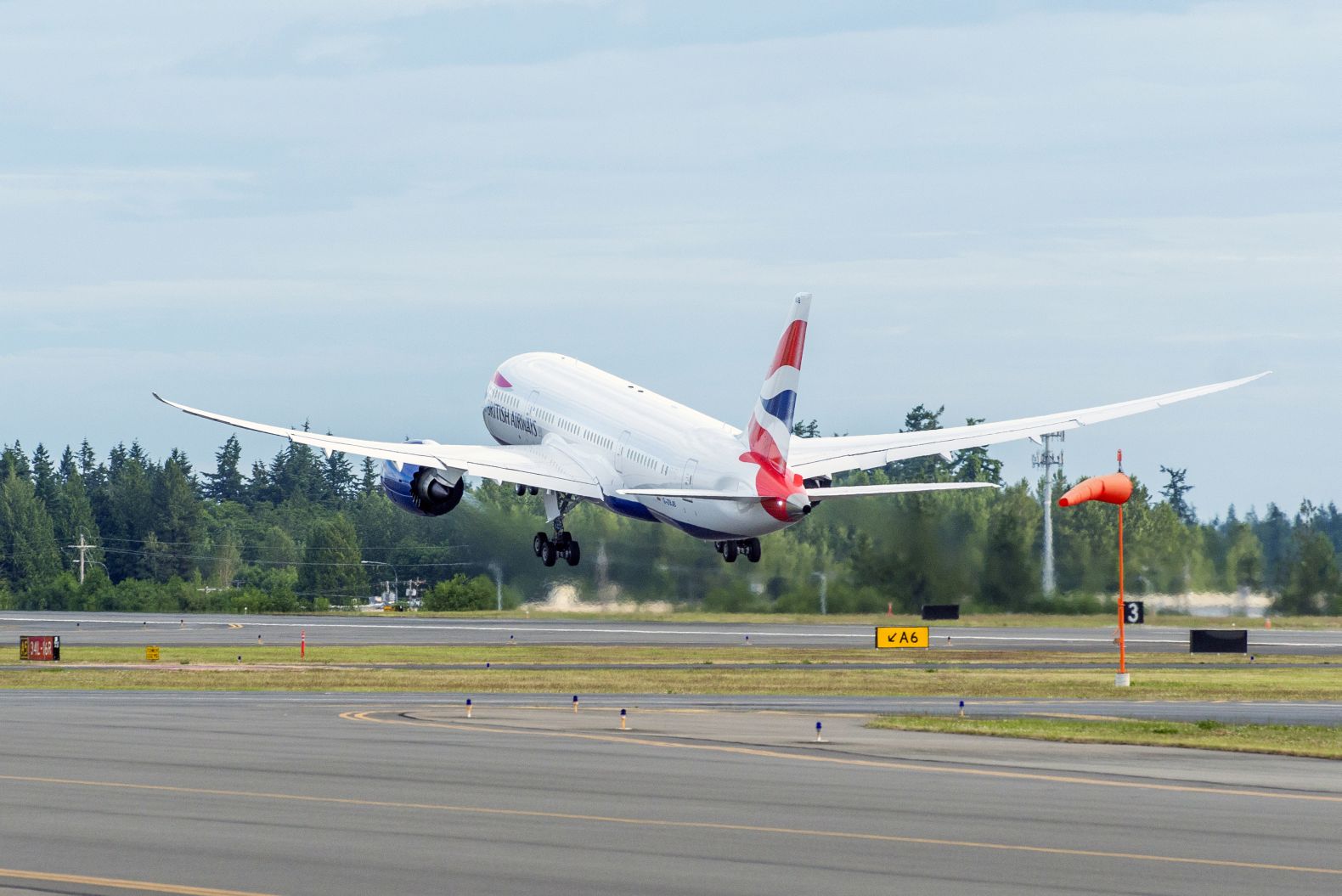 Így startolt a gép Everettből... <br>(fotó: Boeing)