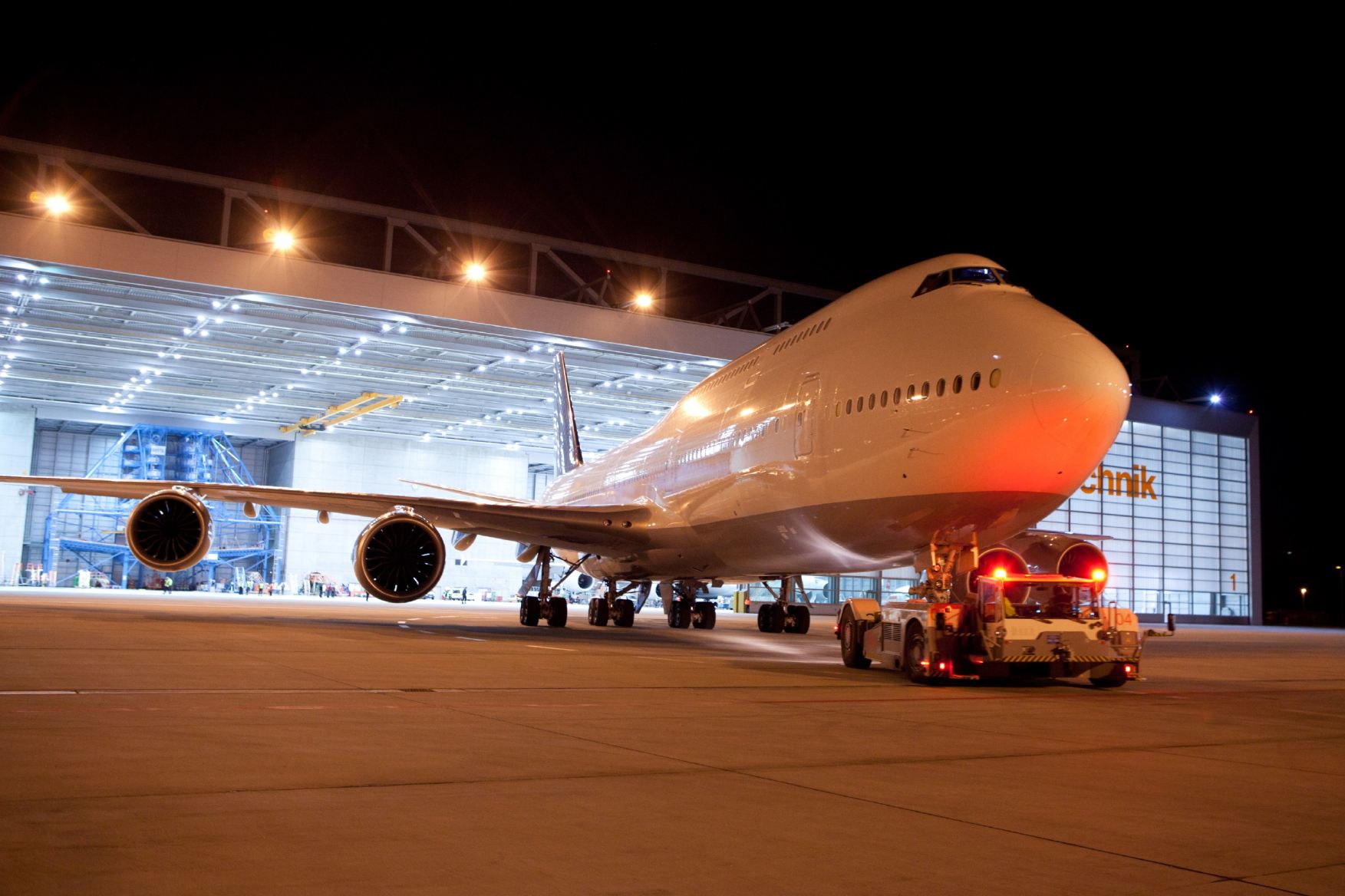 A Lufthansa az egyedüli légitársasági üzemeltetője egyelőre a Boeing legnagyobb gépe, a 747-8 utasszállító változatának