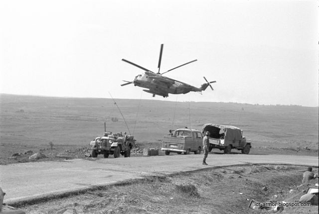 Ebben a konfliktusban a helikopterek is kulcsszerepet játszottak, a páncélosok ellen, de a front mögötti hadműveletekben is