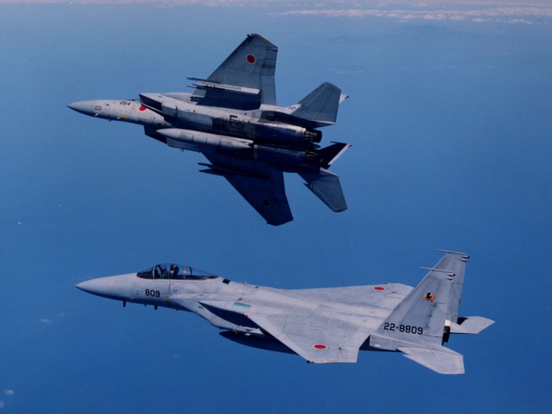 Japán F-15-ösökkel próbálja ellenőrzése alatt tartani a korábban maga által deklarált zónát