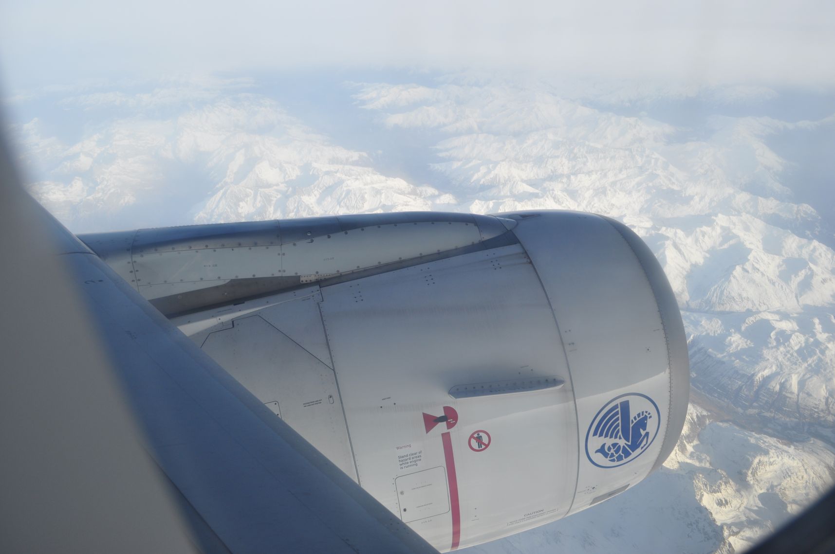 Az Alpok lábai felett a szárnyas ló (Air France)
