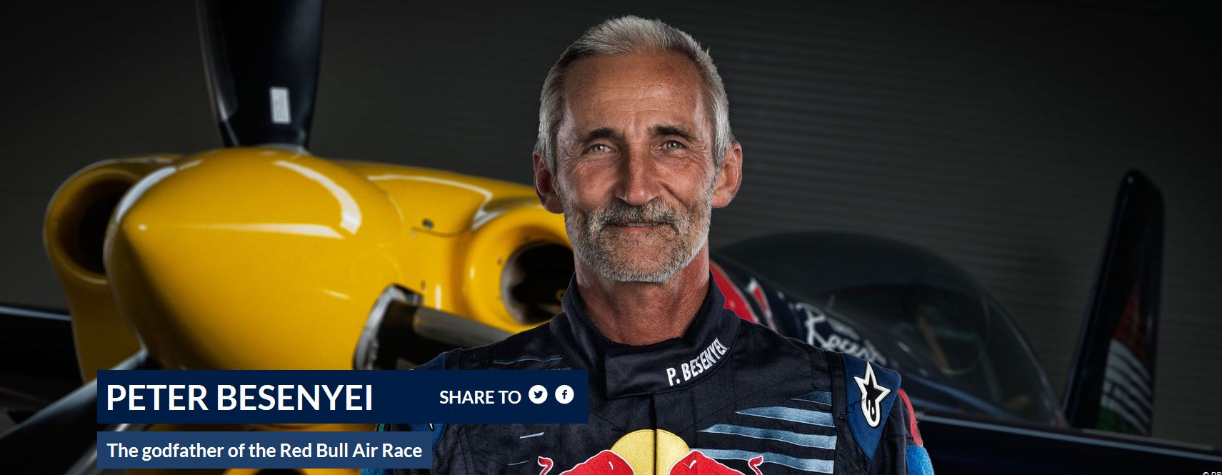 A magyar ász a Red Bull Air Race ugyancsak megújult weboldalán