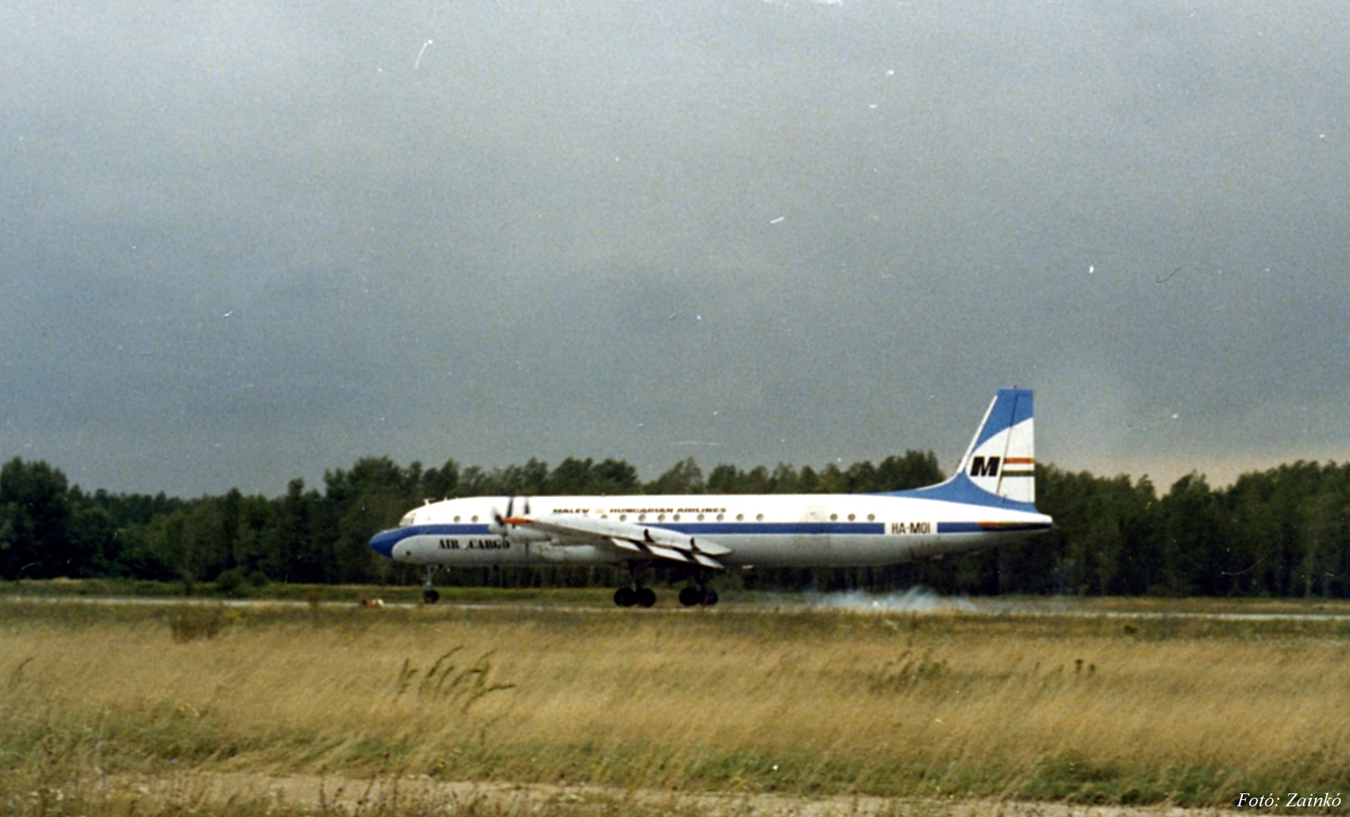 Az utolsó magyar Il-18-as utolsó leszállása Pápán