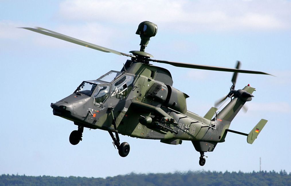 A helikopterek fontos szerepet játszanak a földi csapatok támogatásában, a konvojok védelmében <br>(fotó: military_today)