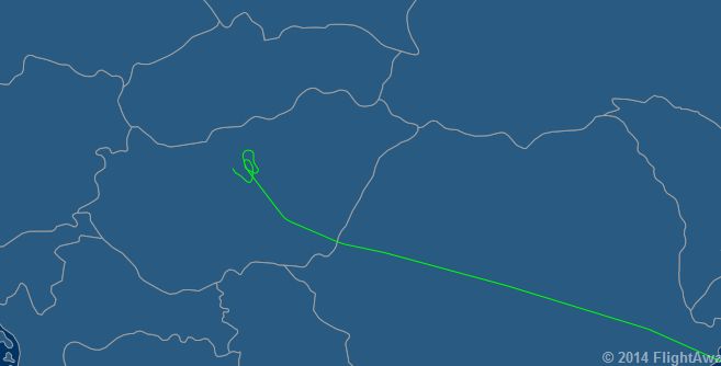 A FlightAware vázlatán jól látszik, hogy a gép Budapest közelében kezdett süllyedésbe
