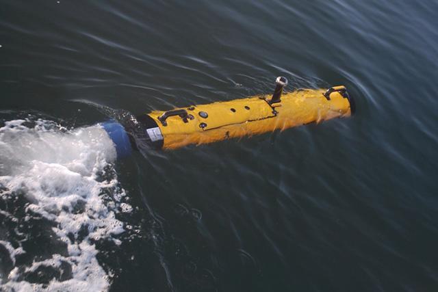 A robot-tengeralattjáró folytatja a merüléseit, ha kell, módosítják a helyszínt