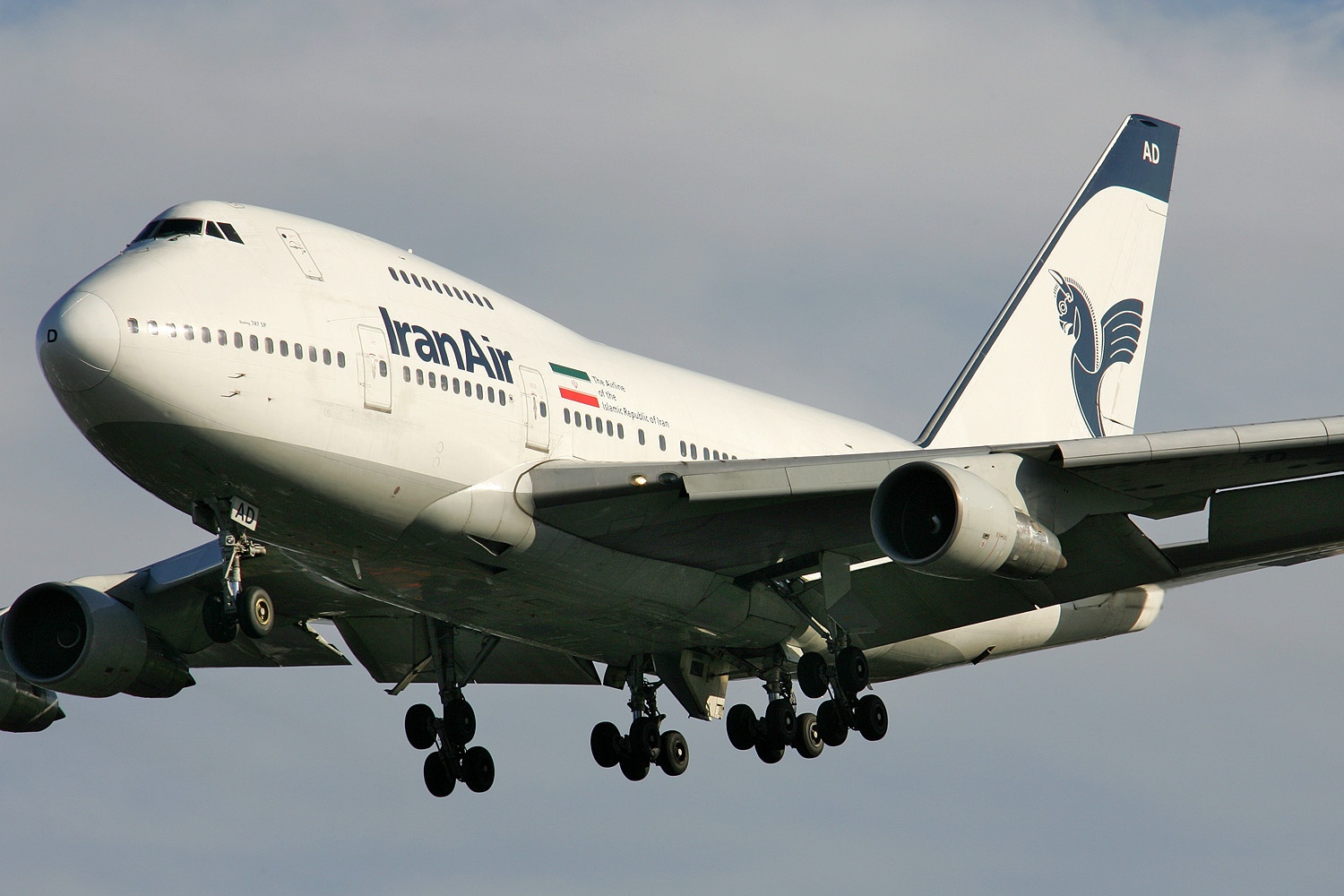 Egy különleges ritkaság iráni színekben: a 747-es rövid törzsű SP-változata