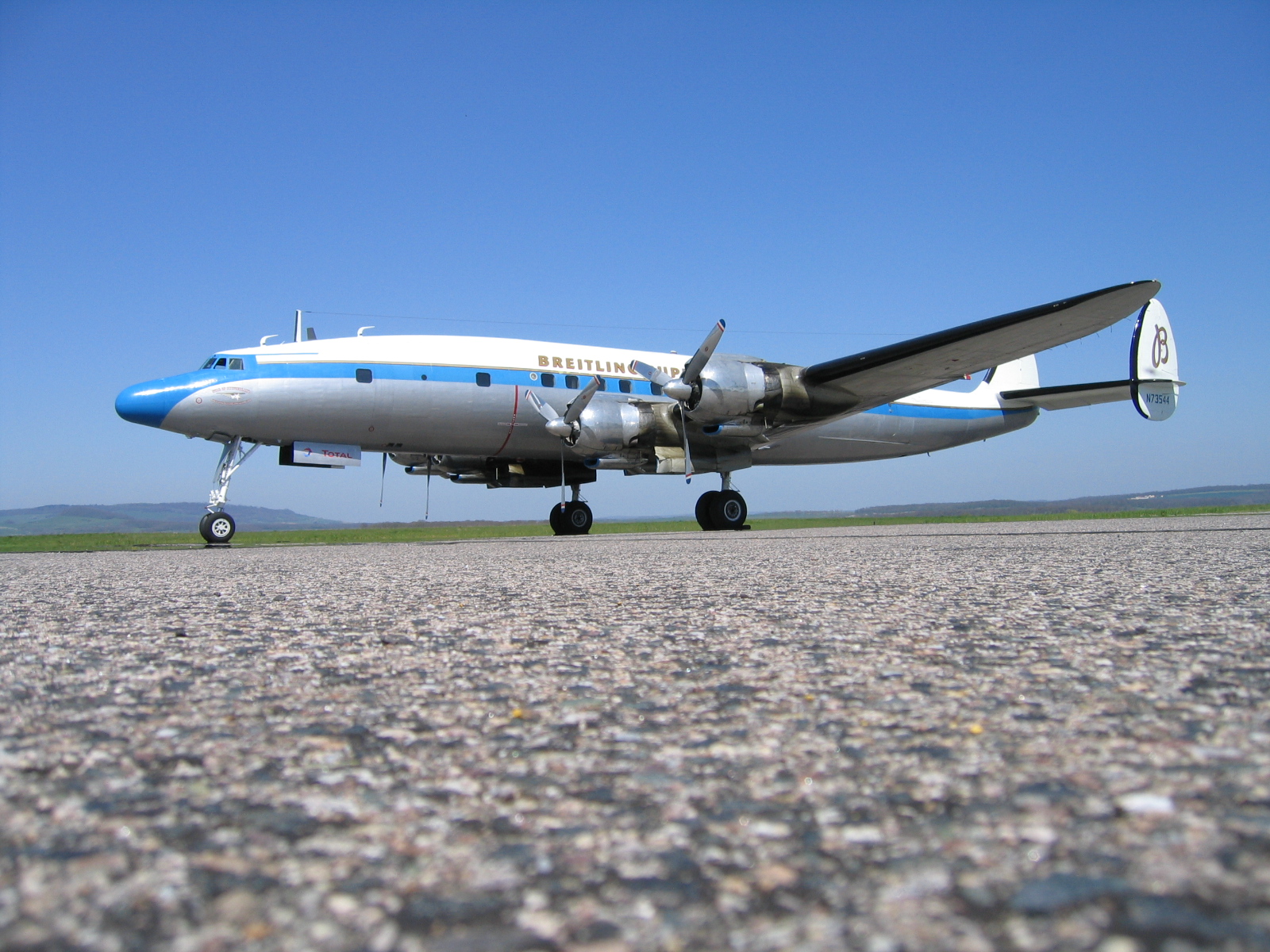 A világ egyik legszebb utasszállítója, a Lockheed Constellation is repül